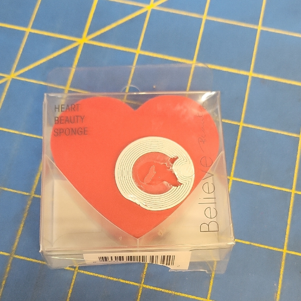 Believe Beauty Red Heart Beauty 2,5"  Sponge